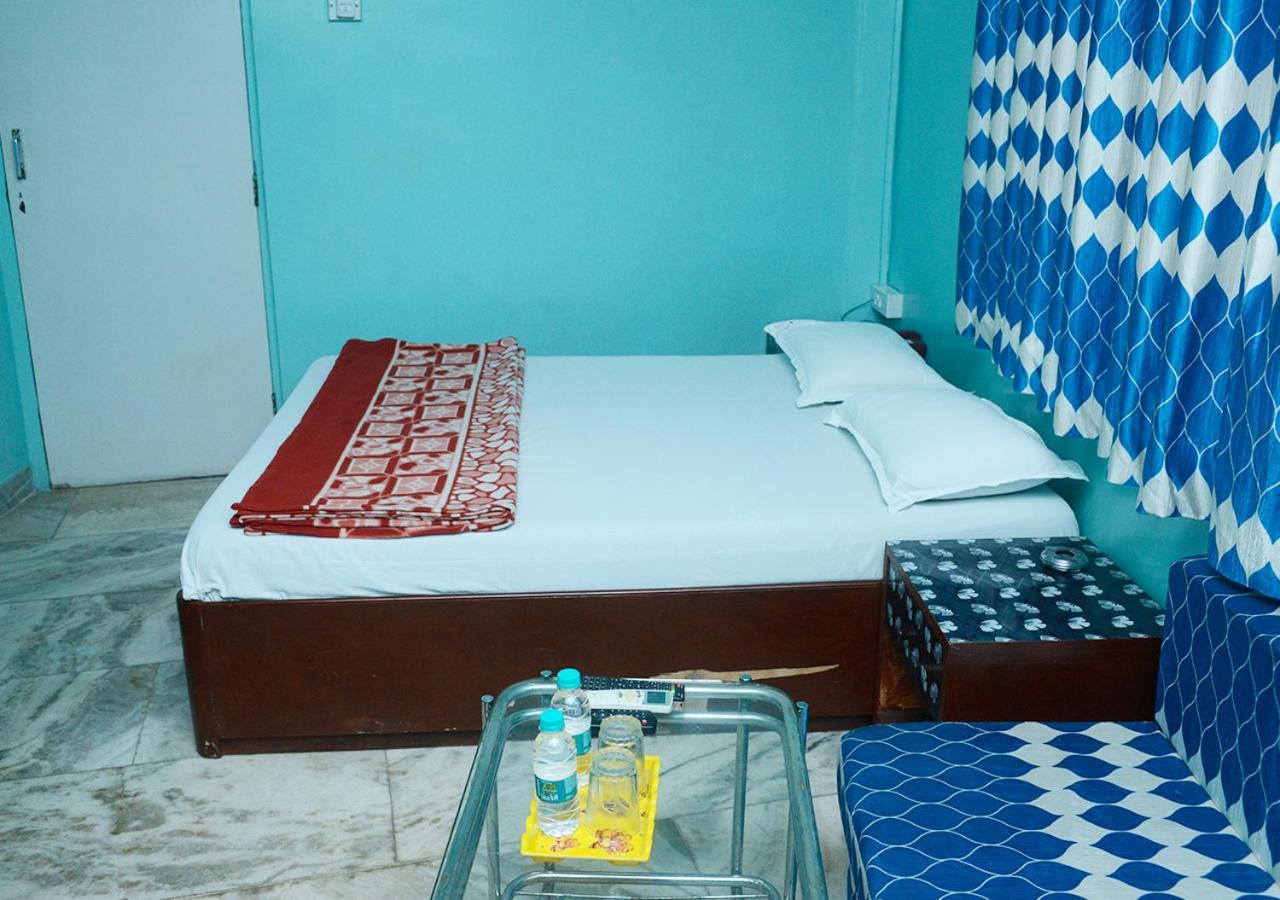 Srk Hotel Mumbai Eksteriør bilde