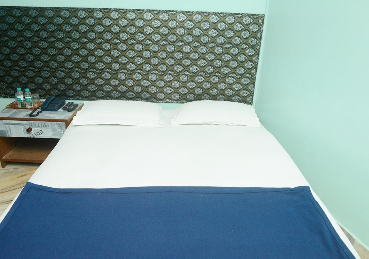 Srk Hotel Mumbai Eksteriør bilde