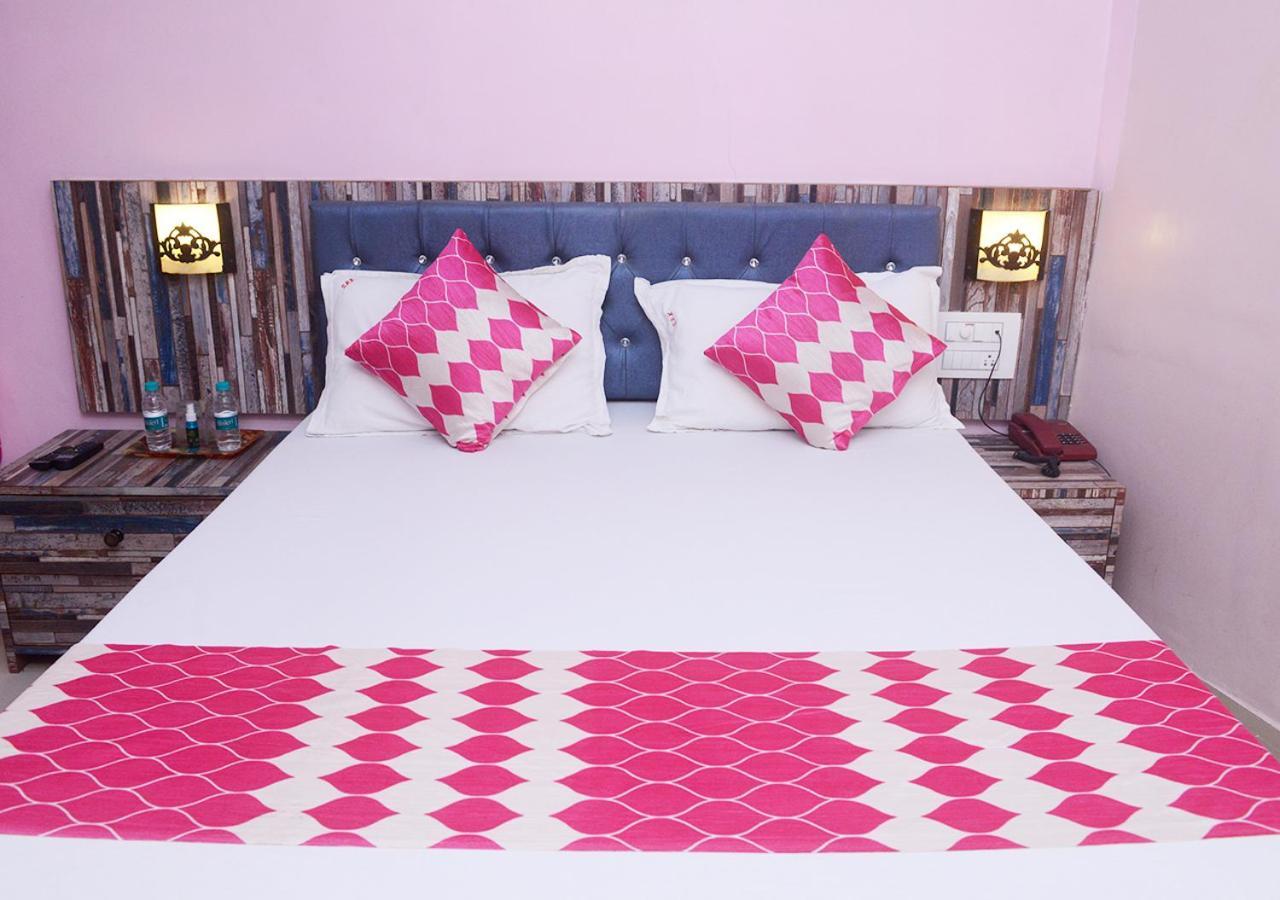 Srk Hotel Mumbai Eksteriør bilde