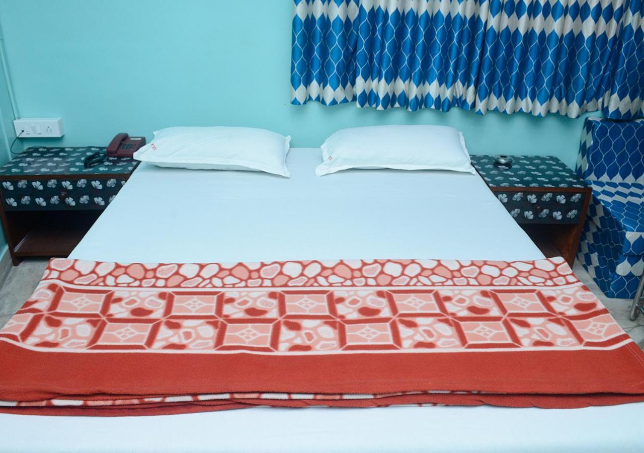 Srk Hotel Mumbai Eksteriør bilde