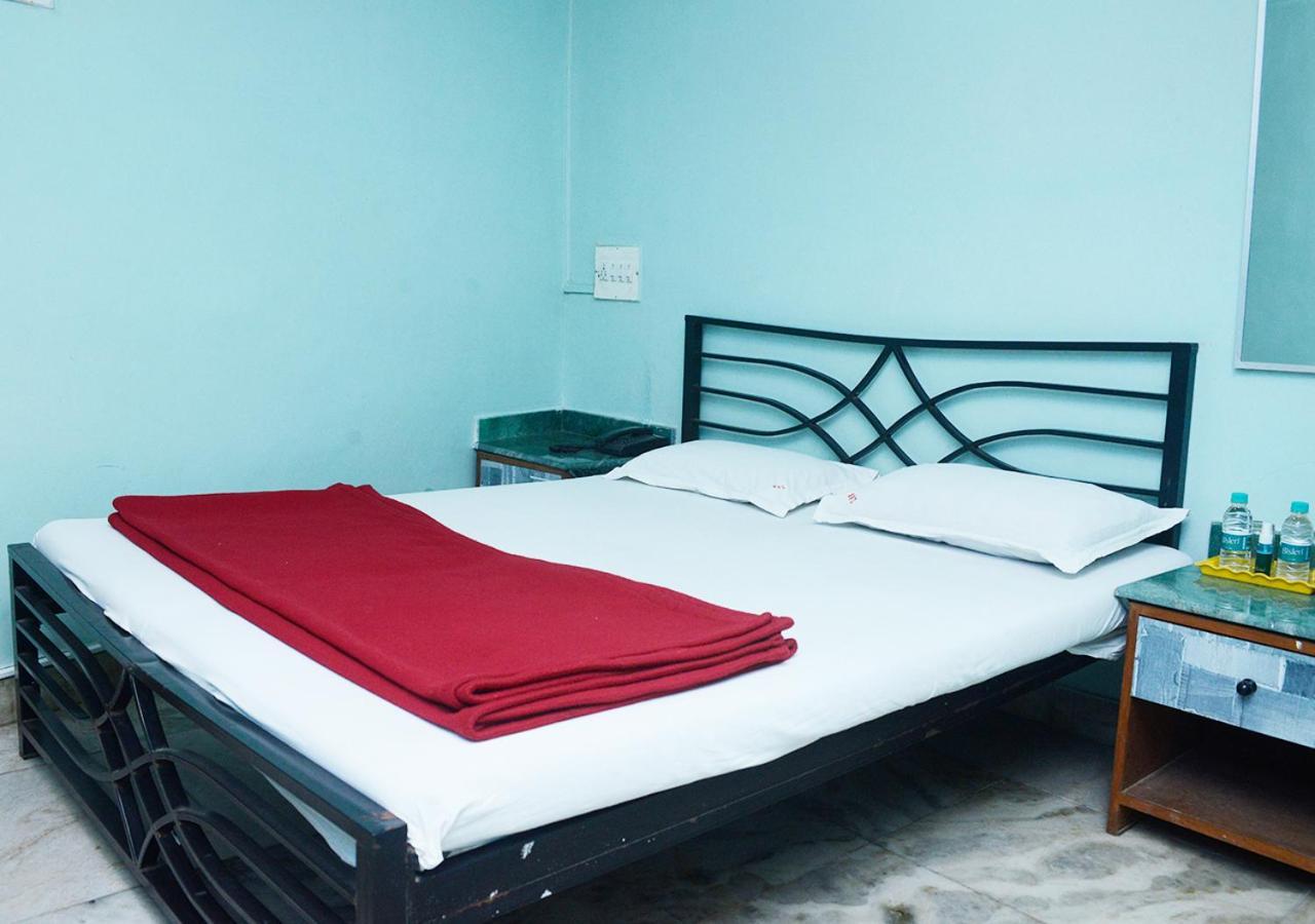 Srk Hotel Mumbai Eksteriør bilde