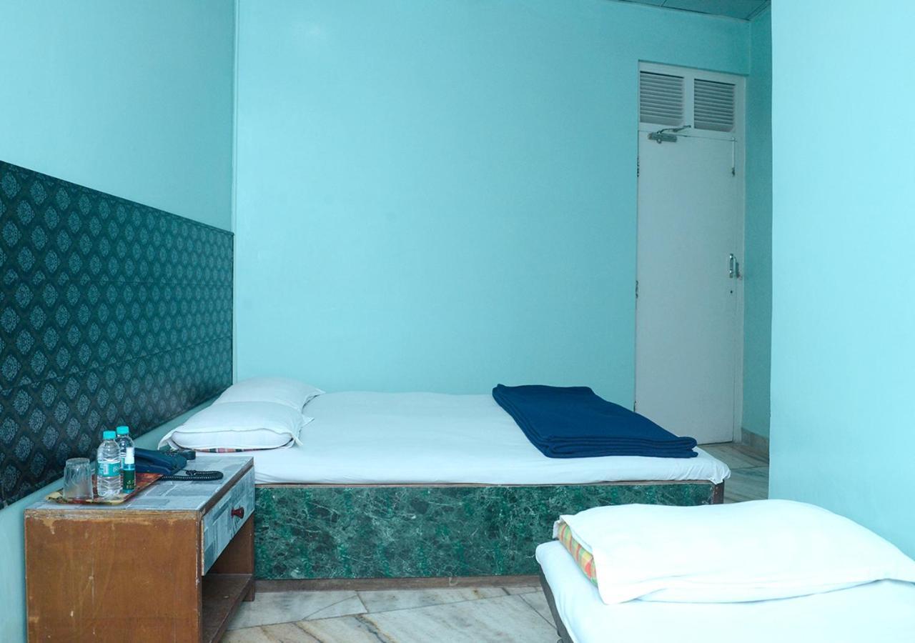 Srk Hotel Mumbai Eksteriør bilde